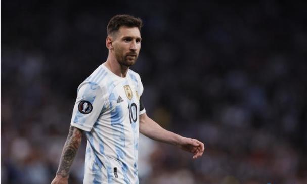 酷！海军航空兵预警指挥训练画面好燃